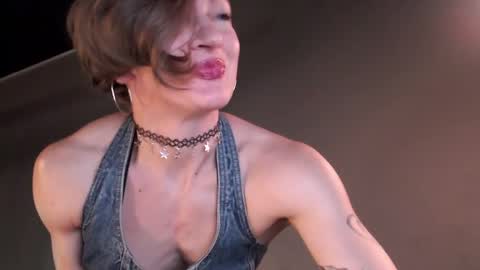 Snapshot of dorothy_meyer chatting on 12.18.24 Dorothy Next stream on Monday at 3am-9am online show from 12.18.24