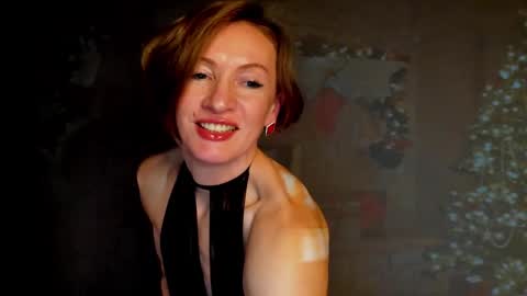 Snapshot of dorothy_meyer chatting on 12.25.24 Dorothy Next stream on Monday at 3am-9am online show from 12.25.24