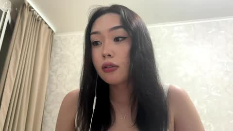 Snapshot of dorthadeboard chatting on 05.27.26 Anee online show from 05.27.26