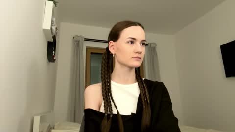 Alice and Mark online show from 03.12.26