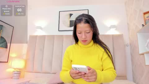 Snapshot of double_temptatiion_ chatting on 06.04.26 Vall Lufan online show from 06.04.26