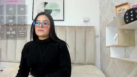 Snapshot of double_temptatiion_ chatting on 06.20.26 Vall Lufan online show from 06.20.26