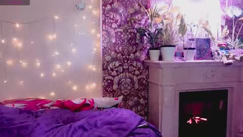 Angie online show from 12.18.25