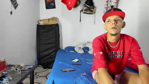 Snapshot of douglas_gallegos chatting on 02.13.26 douglas_gallegos online show from 02.13.26