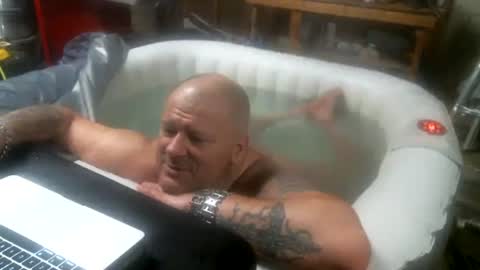 Snapshot of dr_frankensquirter chatting on 01.02.25 ich wei es nicht online show from 01.02.25