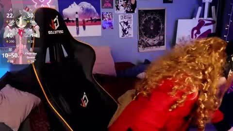 Snapshot of draculaura_ chatting on 05.22.26 Draculaura online show from 05.22.26