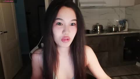 Snapshot of dragon_princesss chatting on 06.27.26 Airi online show from 06.27.26