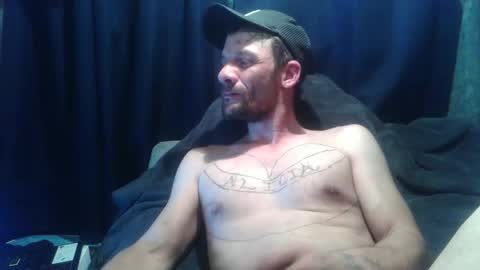 Snapshot of dragonoid96 chatting on 03.01.26 lovemachine online show from 03.01.26