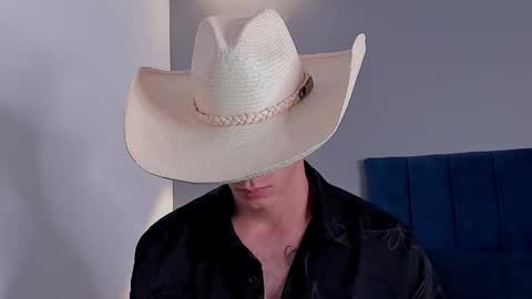 drake_carter1 online show from 10.17.25