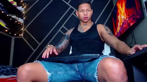 Drake online show from 02.04.25