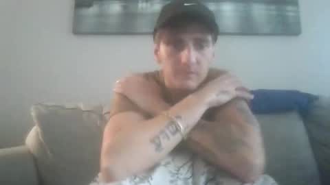 Snapshot of drakecalhoun chatting on 10.27.25 drakecalhoun online show from 10.27.25