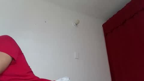 Snapshot of drakesonxx chatting on 05.15.26 Andrs Independent Model online show from 05.15.26