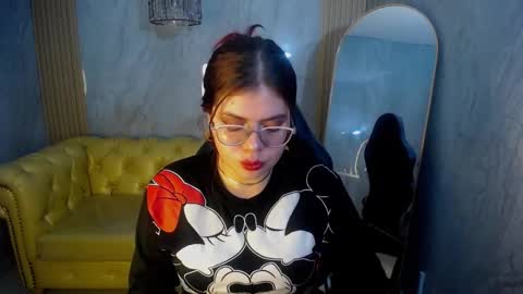 Draviana  online show from 11.13.25