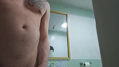 Snapshot of dreadsexual chatting on 01.07.25 dreadsexual online show from 01.07.25