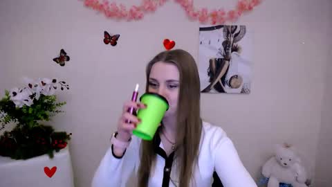 Mari online show from 02.17.26