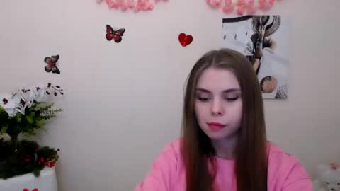 Snapshot of dream_mari chatting on 04.28.26 Mari online show from 04.28.26