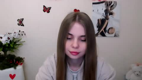 Snapshot of dream_mari chatting on 05.04.26 Mari online show from 05.04.26