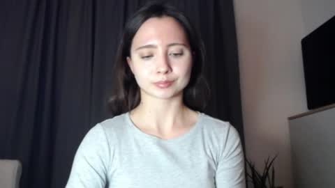 Nicole online show from 01.10.26