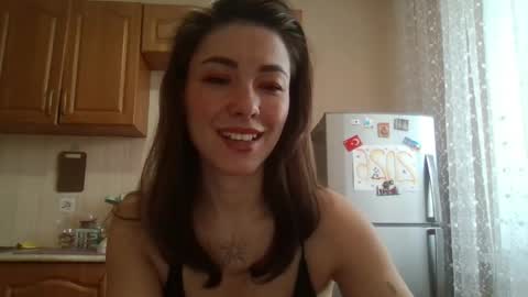dream_petal_ online show from 04.25.26