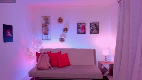 Snapshot of dream_saray chatting on 07.16.26 Saray online show from 07.16.26