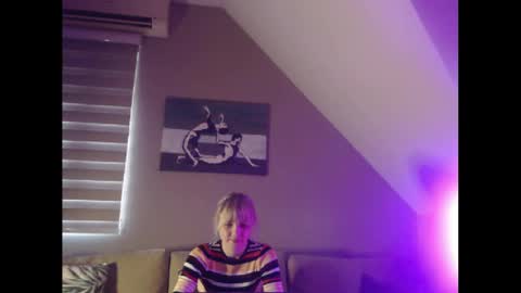 A girl online show from 12.16.24