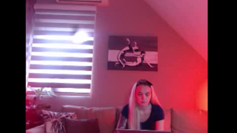 A girl online show from 12.01.25