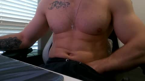 Snapshot of dreamering chatting on 04.27.26 Dreaming on going live with a woman p online show from 04.27.26