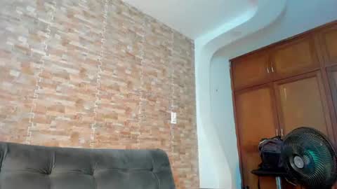 dreams_chloe online show from 07.04.26