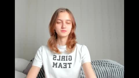 dreamy_pollyyy online show from 11.09.25