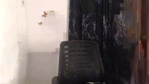 Snapshot of dreamy_wetpussy chatting on 05.18.26 BEAUTY online show from 05.18.26