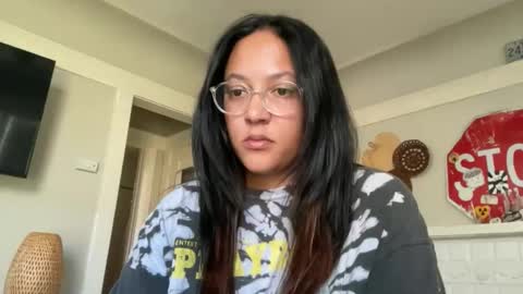 RIRI OR DREAMY online show from 02.21.26