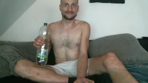 Snapshot of dresdenboy37 chatting on 09.14.25 Ronny online show from 09.14.25