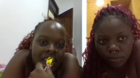 Snapshot of drip_doll_ chatting on 06.10.26 Kimberly online show from 06.10.26