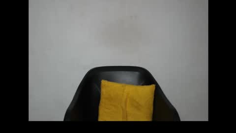 Snapshot of drippussy30 chatting on 02.15.25 drippussy30 online show from 02.15.25