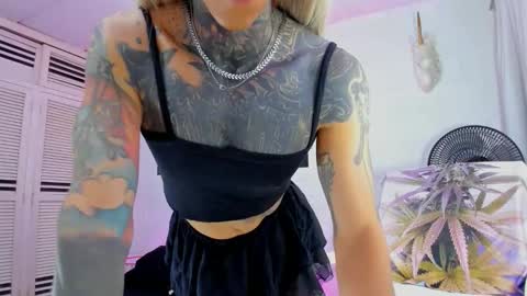 drippyorlove online show from 11.29.25