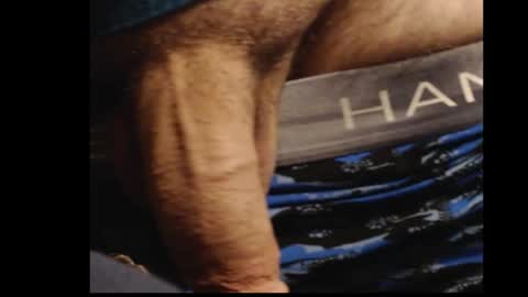 Snapshot of drmbigg chatting on 11.08.25 Hello Hope you enjoy what you see. I love attention in dirty talk and tips thickcock edging precum dirtyTalk C2C online show from 11.08.25