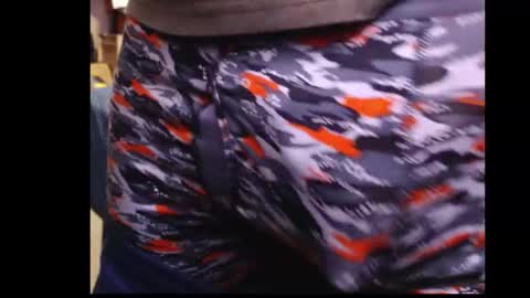 Snapshot of drmbigg chatting on 11.29.25 Hello Hope you enjoy what you see. I love attention in dirty talk and tips thickcock edging precum dirtyTalk C2C online show from 11.29.25