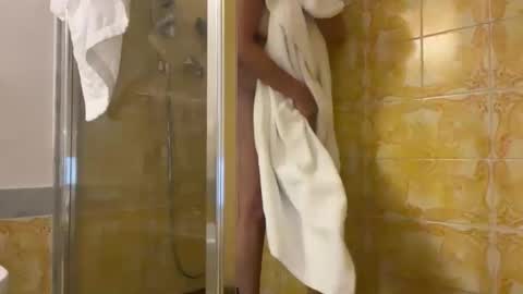 Dr. Resa online show from 10.04.25