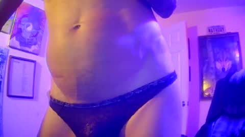 Snapshot of druedowm chatting on 09.27.25 druedowm online show from 09.27.25