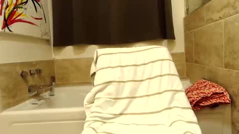 Snapshot of drummersrock92118 chatting on 12.21.25 drummersrock92118 online show from 12.21.25