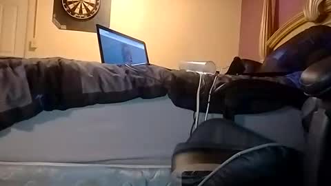 dtrain6969420 online show from 10.23.25