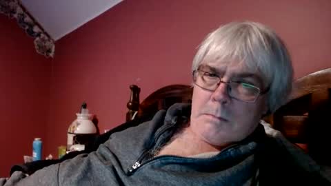 Snapshot of dug38 chatting on 12.31.24 Doug online show from 12.31.24