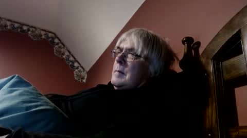 Snapshot of dug38 chatting on 01.19.25 Doug online show from 01.19.25