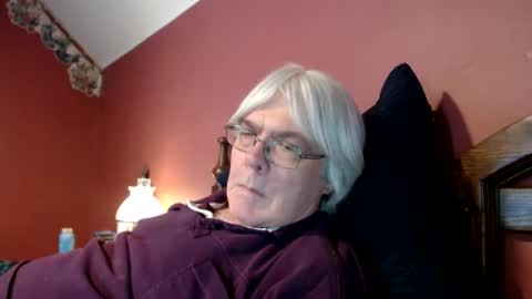 Snapshot of dug38 chatting on 02.11.25 Doug online show from 02.11.25