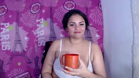 Snapshot of dulce_amor chatting on 12.18.24 Dulce online show from 12.18.24