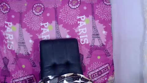 Snapshot of dulce_amor chatting on 01.17.25 Dulce online show from 01.17.25