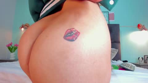 Snapshot of dulceaurora_ chatting on 01.31.25 DULCE AURORA online show from 01.31.25