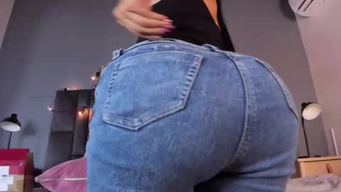 Snapshot of dulceaurora_ chatting on 09.13.25 DULCE AURORA online show from 09.13.25