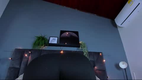 DULCE AURORA online show from 02.16.26