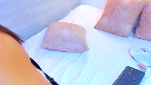 Dulcee Garcia online show from 10.03.25